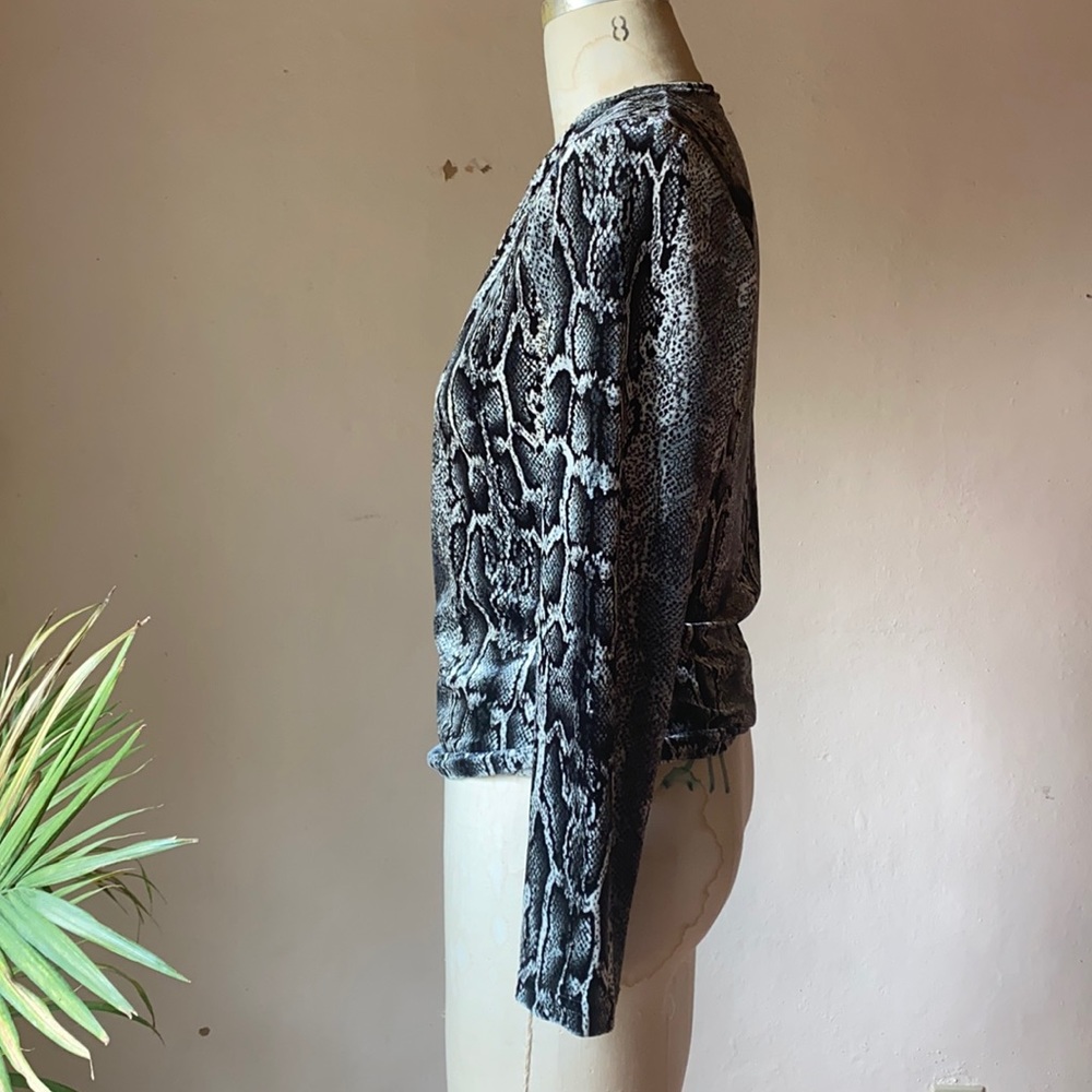 90s VINTAGE | Velvet Python Top - Picture 2 of 7
